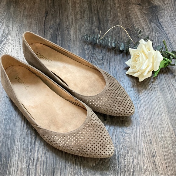 vionic pointed toe flats